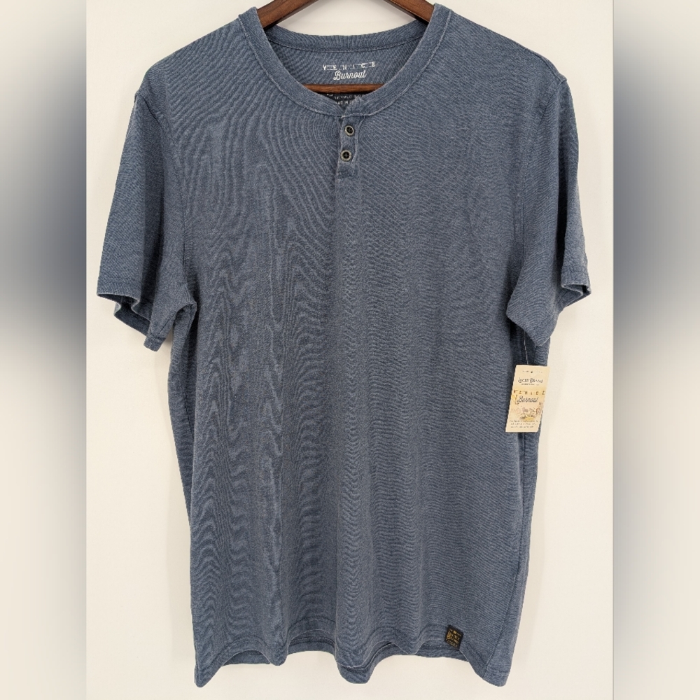 NWT Lucky Brand Men's Venice Burnout Button Notch Neck T-Shirt Sz.M Navy Blue